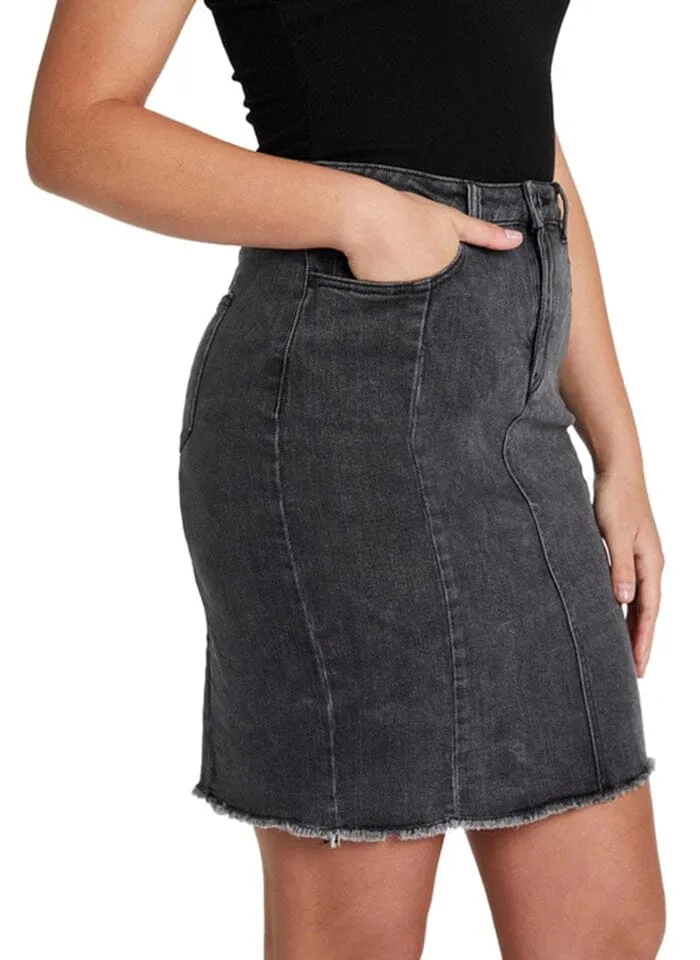 KIAMA SKIRT BLACK