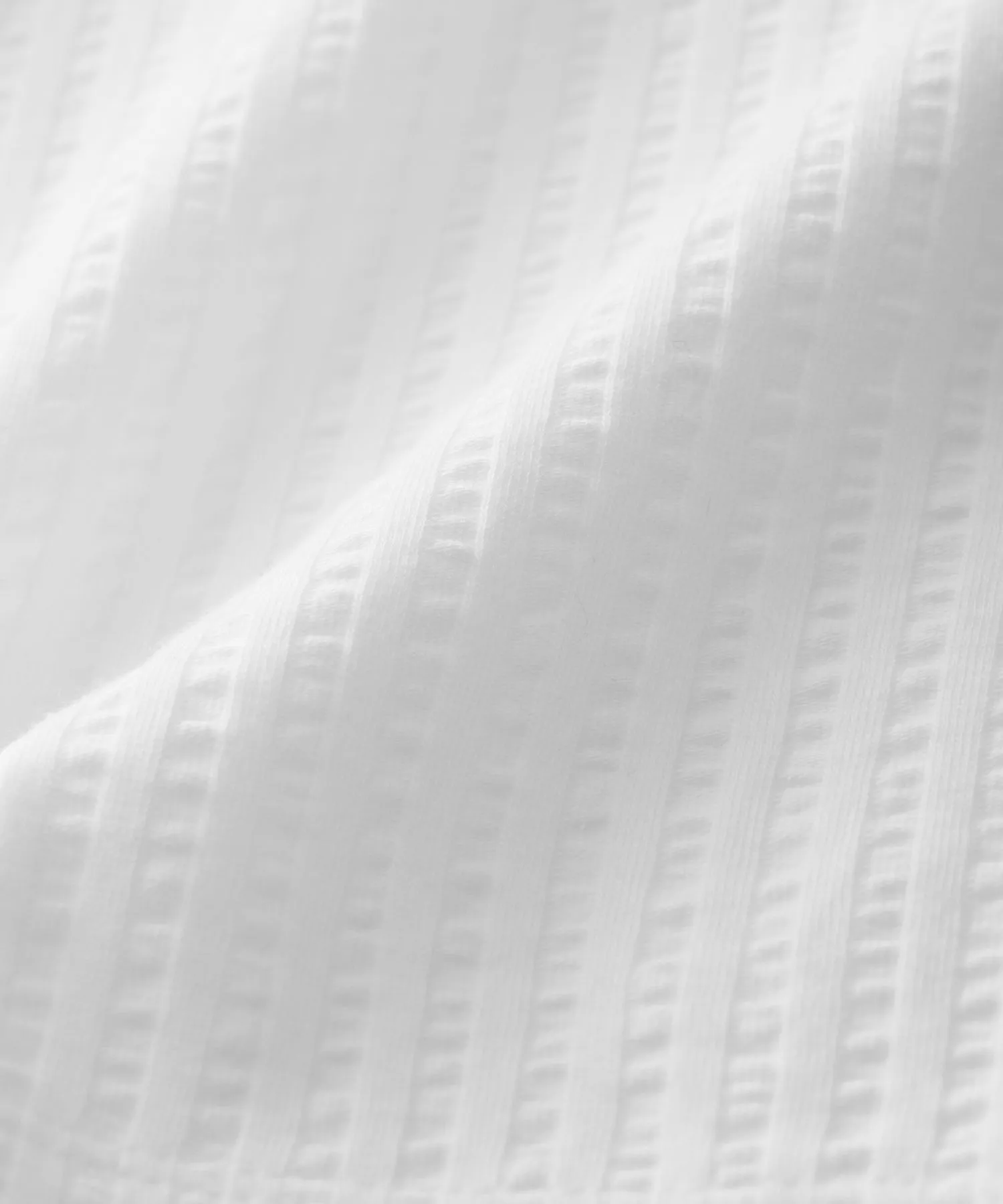 Long-Sleeve Knit Seersucker Polo in New White
