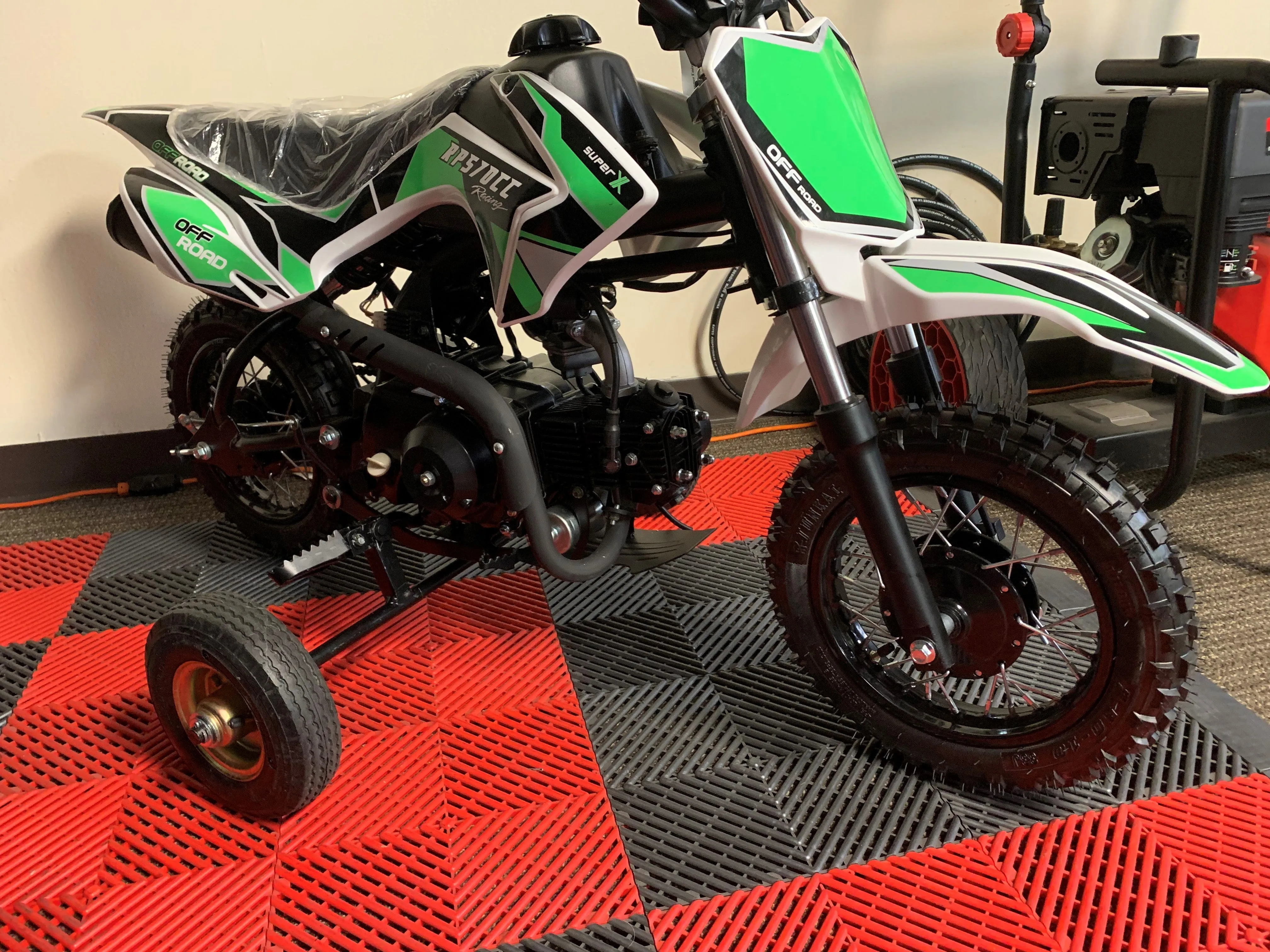 RPS 70  Kids Dirt bike, Automatic, Electric Start, PZ22 carb,  23 inch seat height, 4 Stroke, Speed limiter, Kill switch Remote,  Can add training wheels